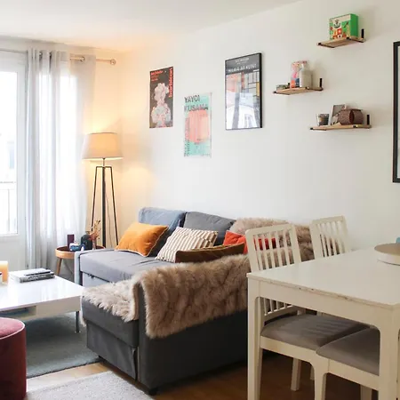 Cozy Bright Cocoon With View Of The Eiffel Tower Apartamento *